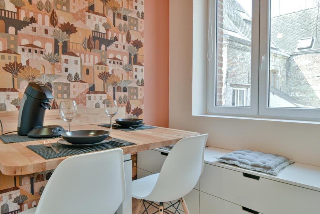 Residence Jean Hardy - Hyper Centre, Parking Gratuit, Wifi, Clim, Gare Valenciennes Exteriör bild