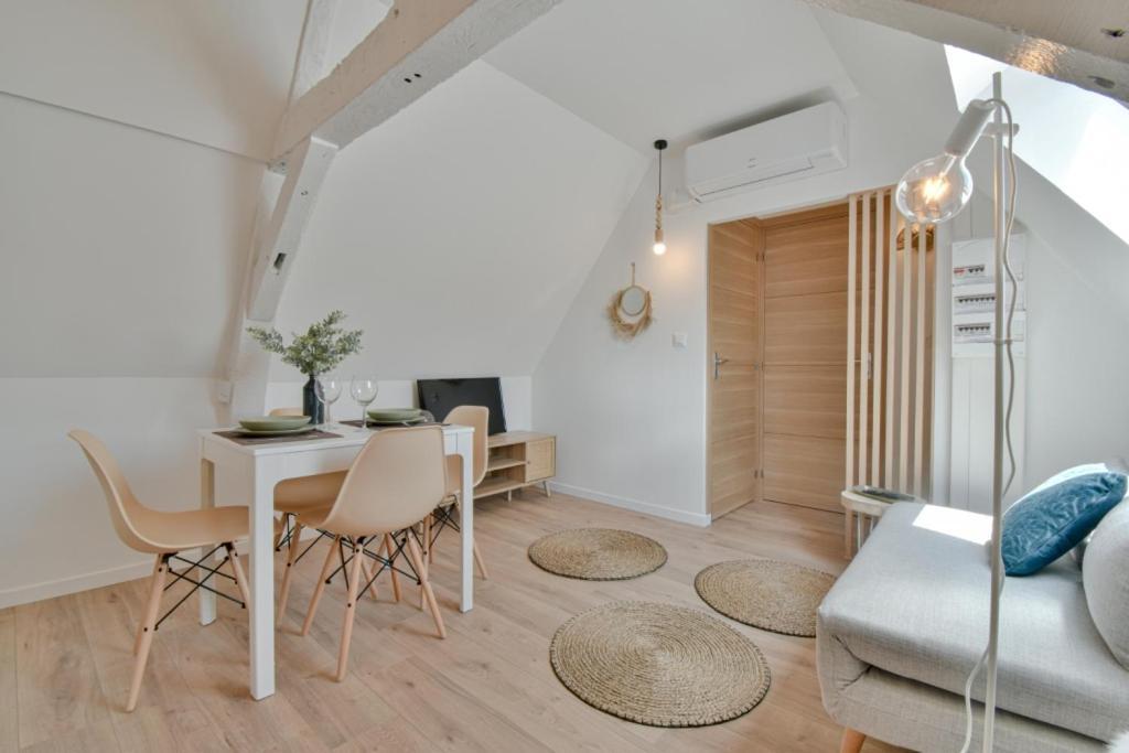 Residence Jean Hardy - Hyper Centre, Parking Gratuit, Wifi, Clim, Gare Valenciennes Exteriör bild
